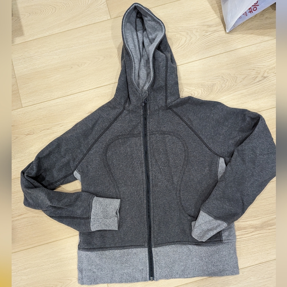 Lululemon sweater